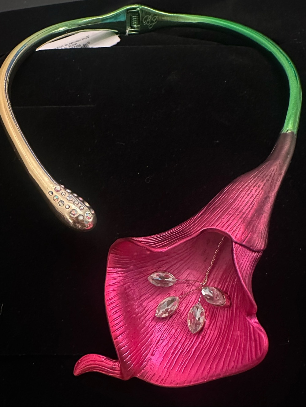 Betsey Johnson Magenta Pink Calla Lily Collar Necklace